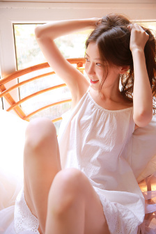 村长一晚吃我八次奶